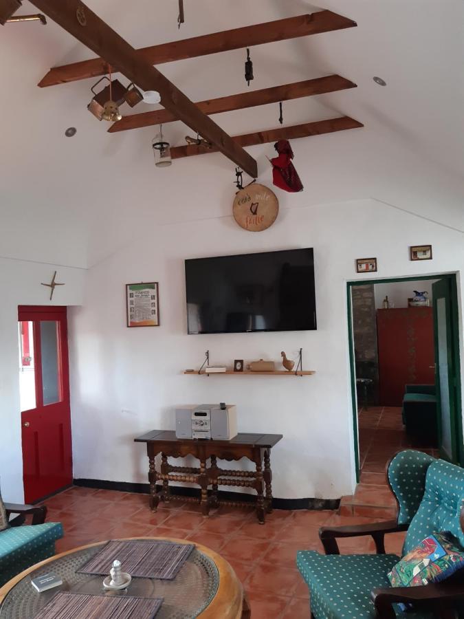 Back2Roots - Beautifully Restored Cottage, Doochary Екстериор снимка